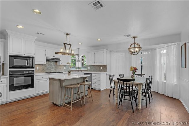 9922 N 120th Avenue E, Owasso, OK 74055