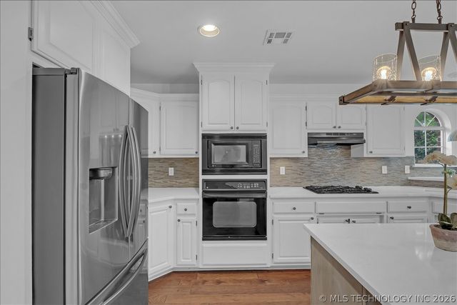 9922 N 120th Avenue E, Owasso, OK 74055