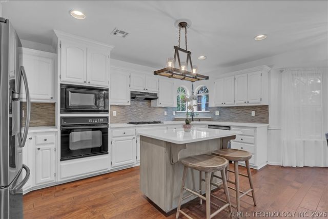 9922 N 120th Avenue E, Owasso, OK 74055