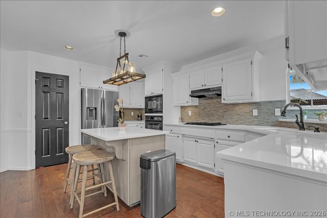 9922 N 120th Avenue E, Owasso, OK 74055