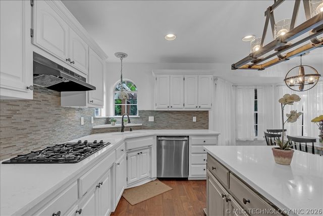 9922 N 120th Avenue E, Owasso, OK 74055