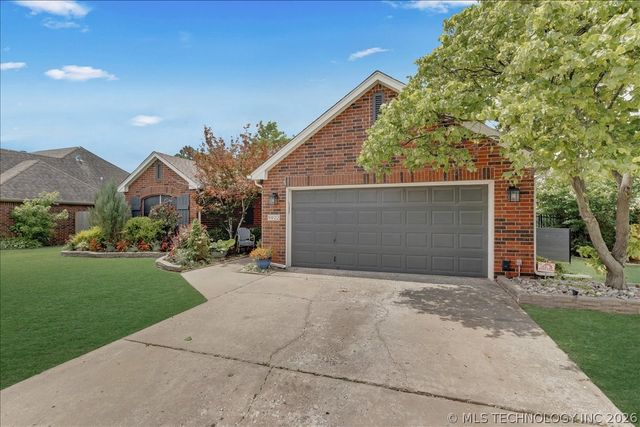 9922 N 120th Avenue E, Owasso, OK 74055