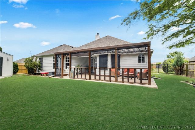 9922 N 120th Avenue E, Owasso, OK 74055