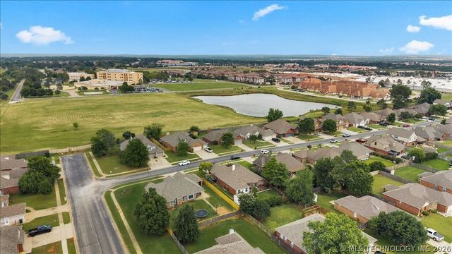 9922 N 120th Avenue E, Owasso, OK 74055