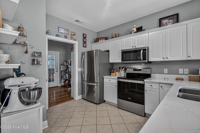 320 Castle Bay Drive D, Hampstead, NC 28443