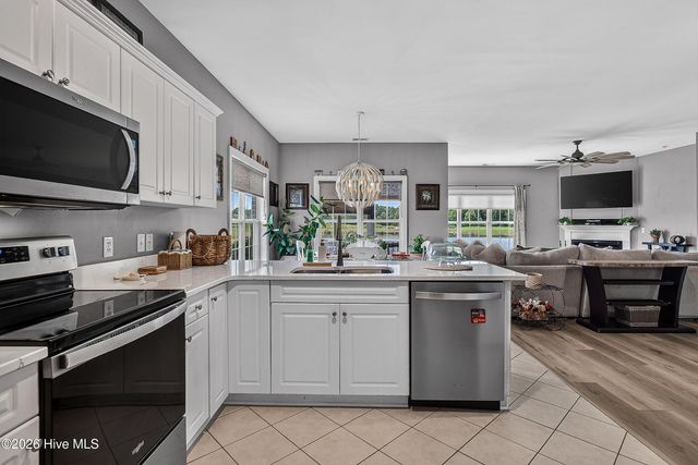 320 Castle Bay Drive D, Hampstead, NC 28443