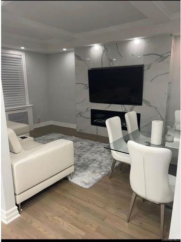 6766 108th Street D5, Forest Hills, NY 11375