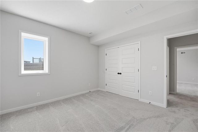 2762 SW 11th Terrace, Lee's Summit, MO 64081
