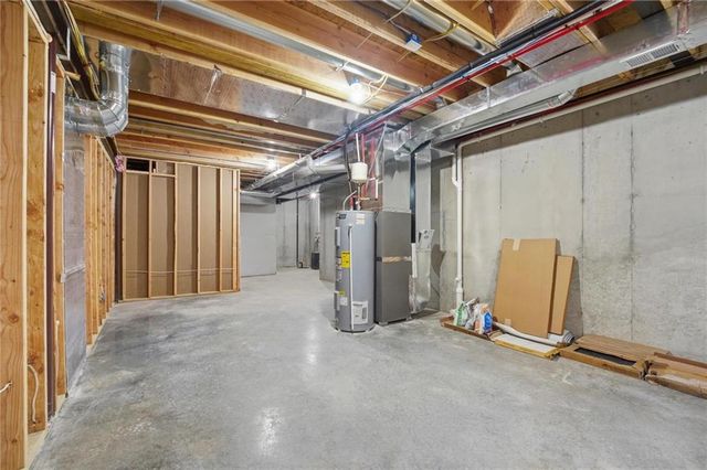 2762 SW 11th Terrace, Lee's Summit, MO 64081