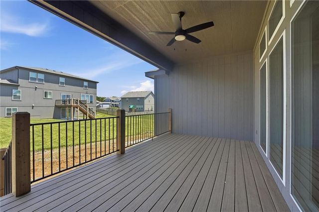 2762 SW 11th Terrace, Lee's Summit, MO 64081