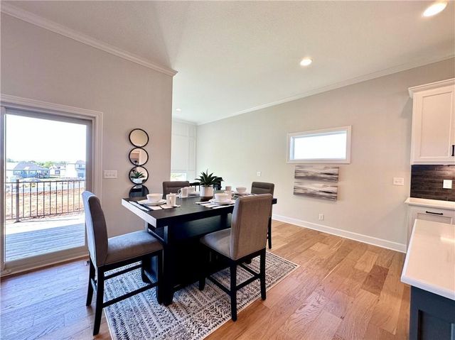 2762 SW 11th Terrace, Lee's Summit, MO 64081