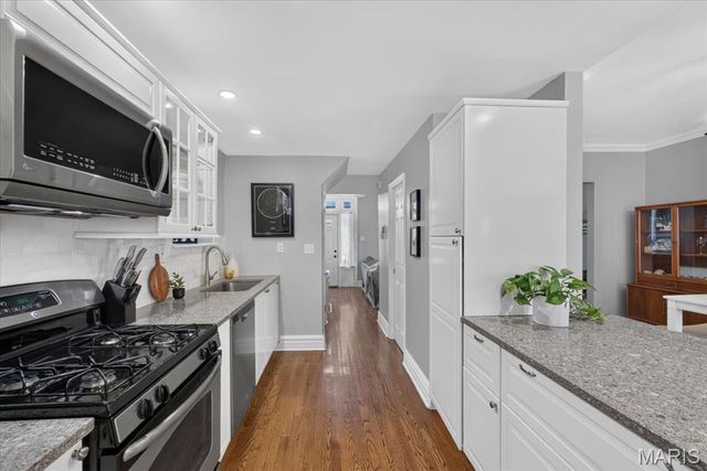 4211 Hartford Street, St Louis, MO 63116