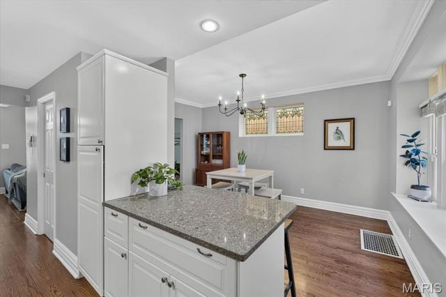 4211 Hartford Street, St Louis, MO 63116