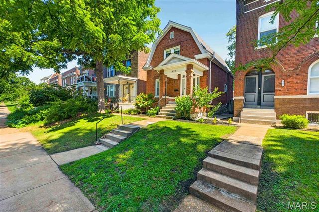 4211 Hartford Street, St Louis, MO 63116
