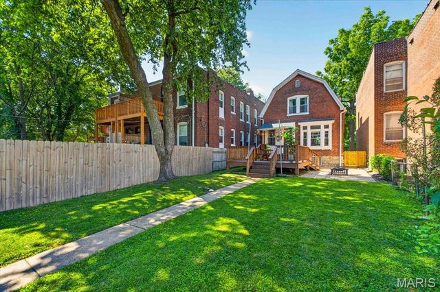 4211 Hartford Street, St Louis, MO 63116