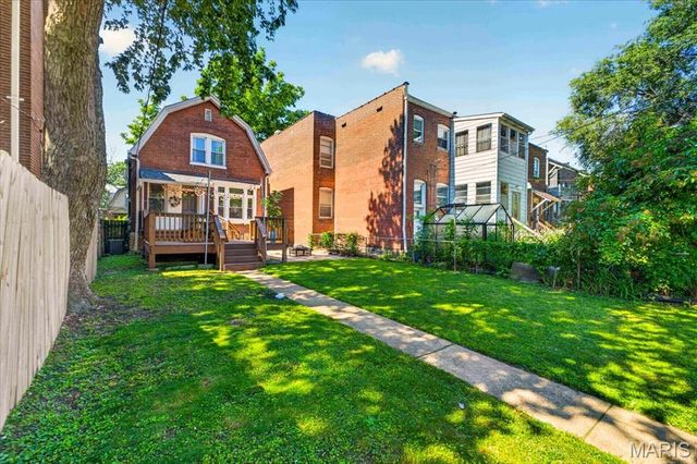 4211 Hartford Street, St Louis, MO 63116
