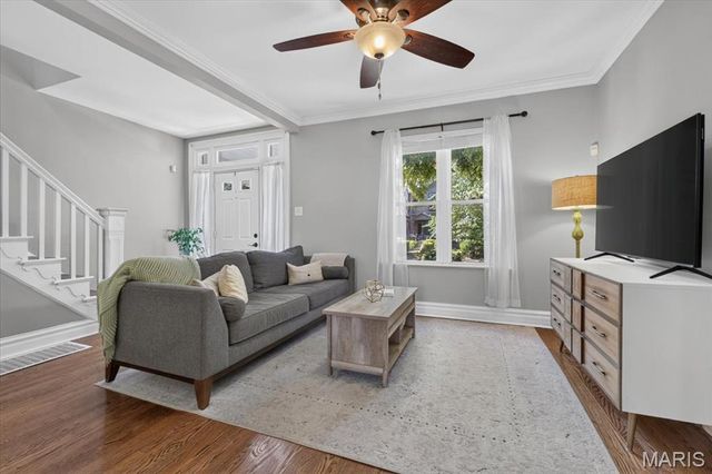 4211 Hartford Street, St Louis, MO 63116