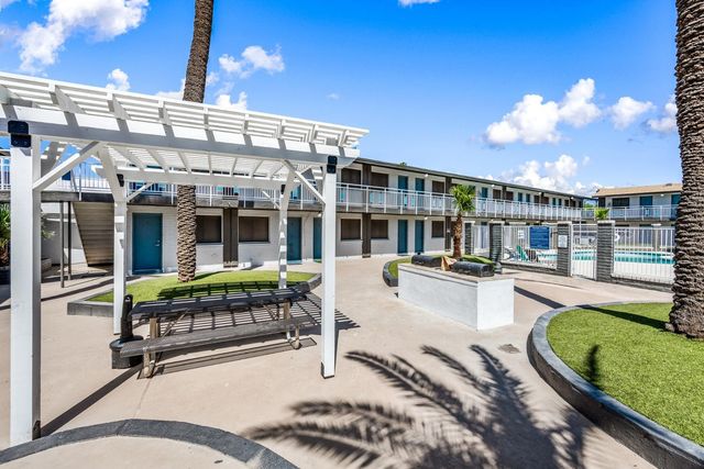 3025 N 32nd Street Apt 11, Phoenix, AZ 85018