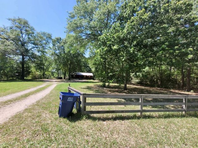 10900 Hwy 156, Coldspring, TX 77331