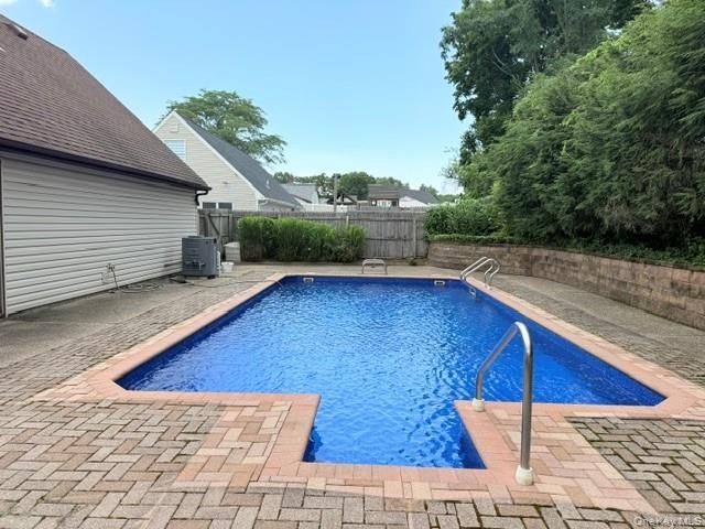 109 Stuyvesant Drive, Port Jefferson Station, NY 11776