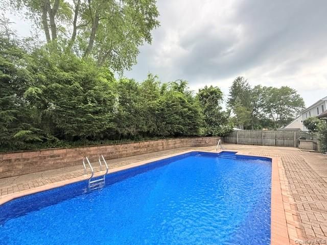 109 Stuyvesant Drive, Port Jefferson Station, NY 11776