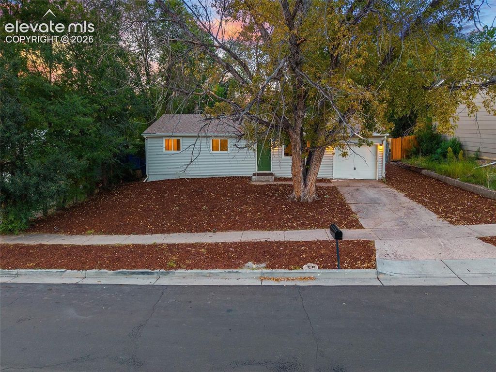 3928 E Pikes Peak Avenue, Colorado Springs, CO 80909 — photo 3