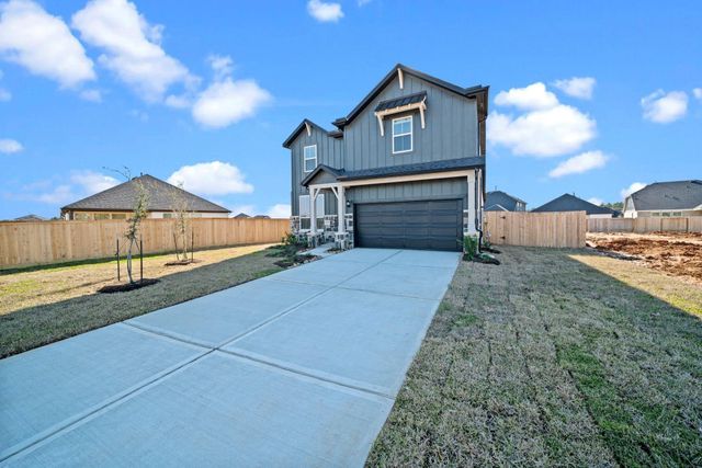 649 Amber Falls Drive, Montgomery, TX 77356