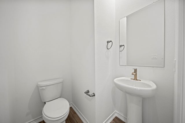 649 Amber Falls Drive, Montgomery, TX 77356