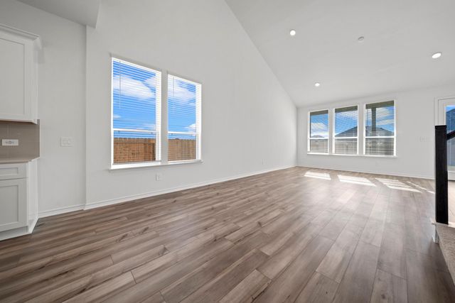 649 Amber Falls Drive, Montgomery, TX 77356