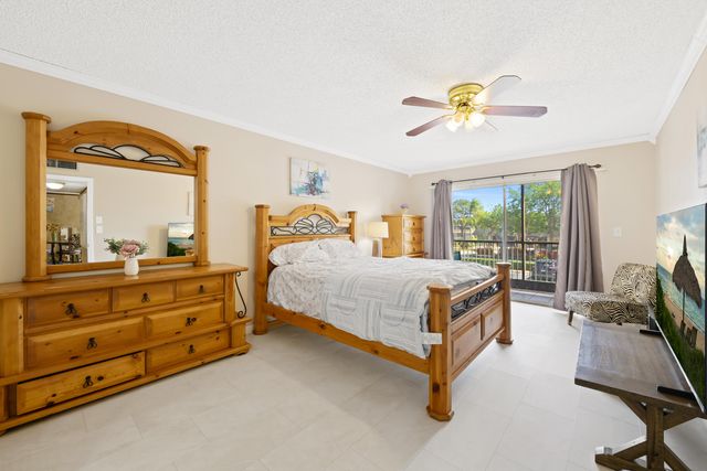 4278 NW 89th Avenue 204, Coral Springs, FL 33065