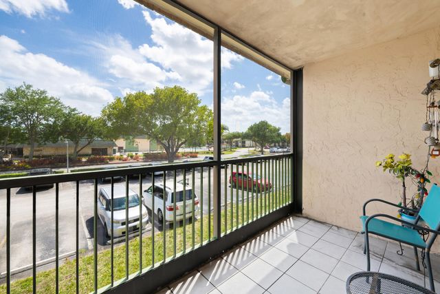 4278 NW 89th Avenue 204, Coral Springs, FL 33065