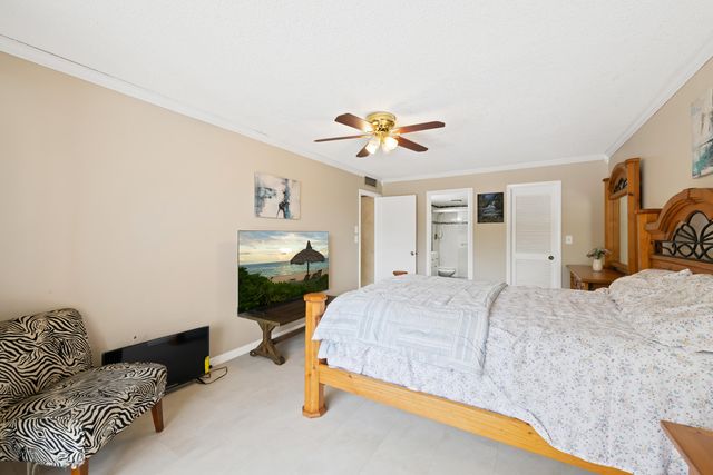 4278 NW 89th Avenue 204, Coral Springs, FL 33065