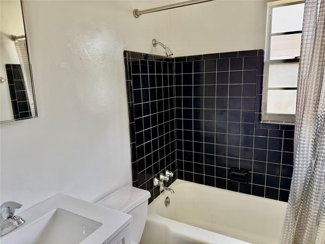 4526 3RD AVENUE N, St Petersburg, FL 33713