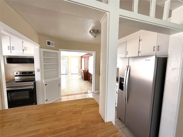 4526 3RD AVENUE N, St Petersburg, FL 33713