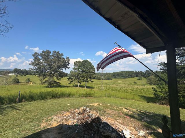 94 County Road 836, Gaylesville, AL 35960