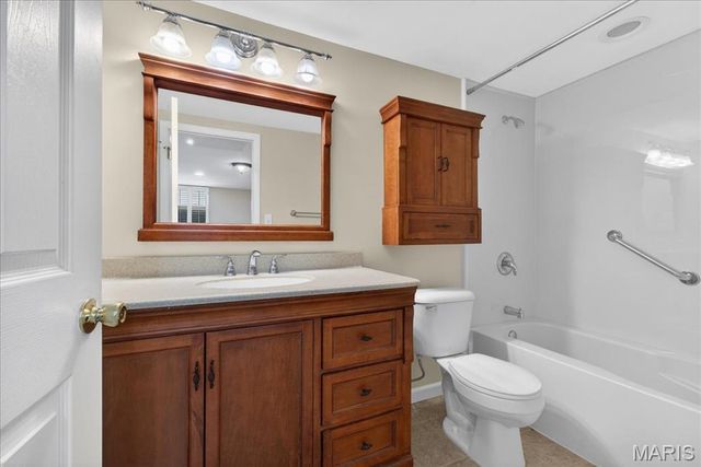 322 Summer Haven Court, O'fallon, MO 63368