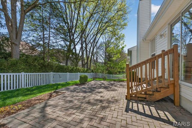 322 Summer Haven Court, O'fallon, MO 63368