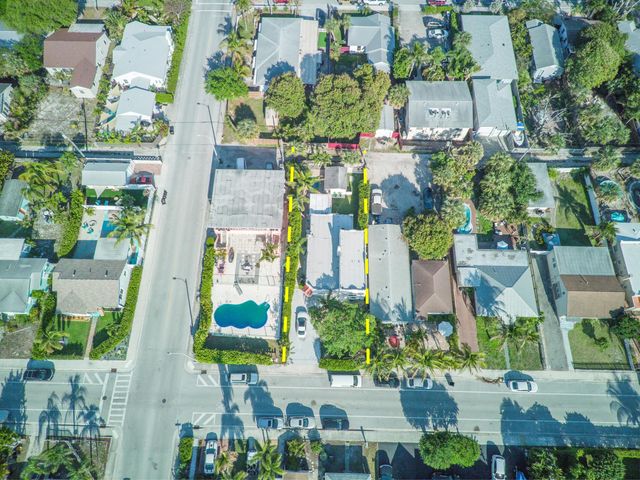 626 N J Street, Lake Worth Beach, FL 33460