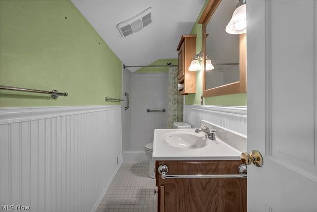 23066 Stoneybrook Drive, North Olmsted, OH 44070