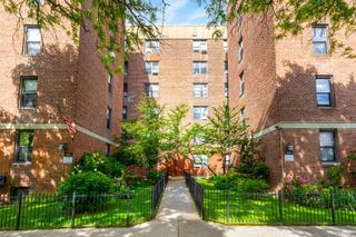 65-35 108 Street D5, Forest Hills, NY 11375