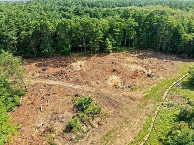 168 Bedford St., Lot 3, Lakeville, MA 02347