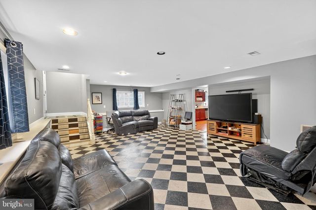 2103 GIBBONS CT, Waldorf, MD 20602