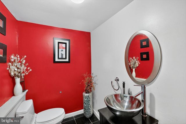 2103 GIBBONS CT, Waldorf, MD 20602