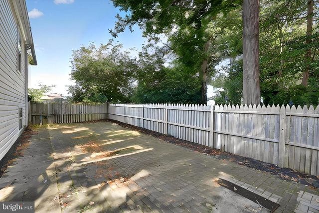 2103 GIBBONS CT, Waldorf, MD 20602