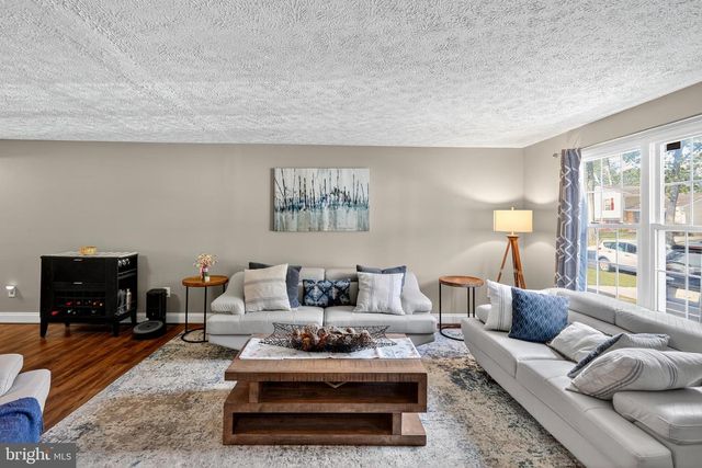 2103 GIBBONS CT, Waldorf, MD 20602