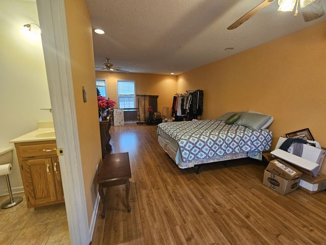 2411 Sherwood Rd, Sewanee, TN 37375