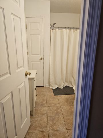 2411 Sherwood Rd, Sewanee, TN 37375