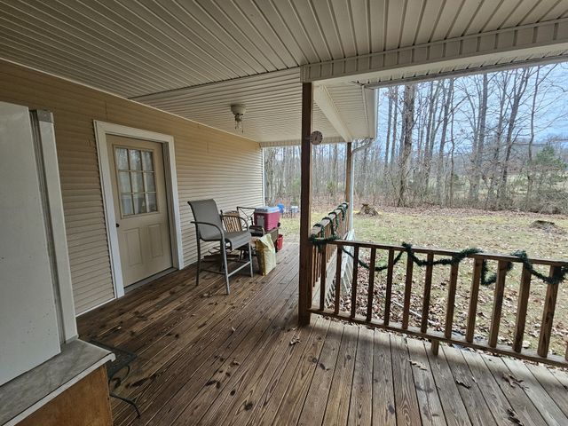 2411 Sherwood Rd, Sewanee, TN 37375