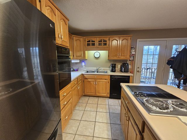 2411 Sherwood Rd, Sewanee, TN 37375