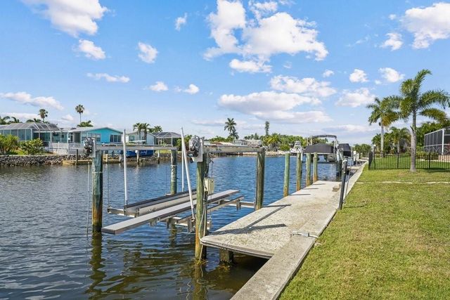 5400 ALMAR DRIVE, Punta Gorda, FL 33950